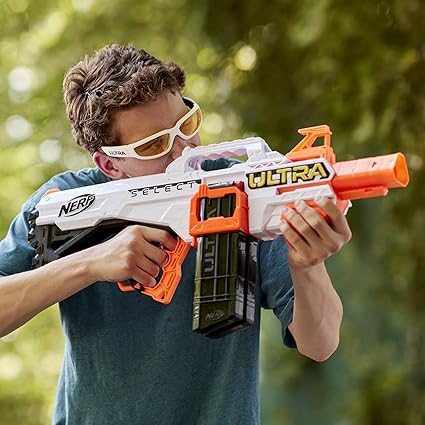 NERF Ultra Select Fully Motorized Blaster, Fire for Distance or Accuracy, Includes Clips and Darts, Outdoor Games and Toys, Automatic Electric Full Auto Toy Foam Blasters