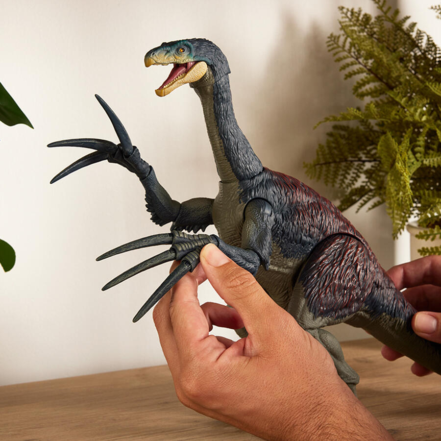 Jurassic World Park Hammond Collection Therizinosaurus Action Figure Dinosaur